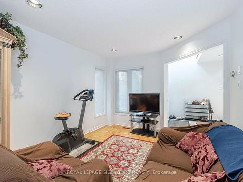 5528 Woodchase Cres, Mississauga, ON - Indoor