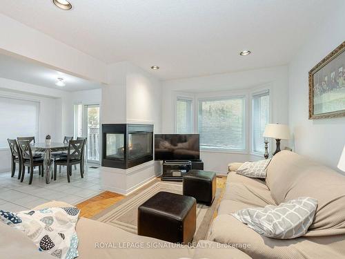 5528 Woodchase Cres, Mississauga, ON - Indoor Photo Showing Living Room With Fireplace