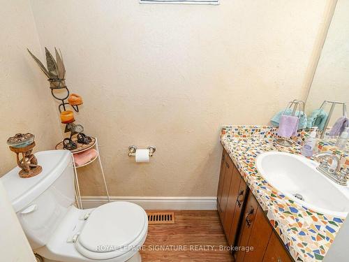 1230 Fleet St, Mississauga, ON - Indoor Photo Showing Bathroom