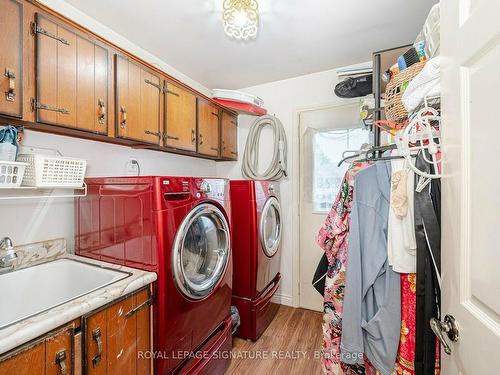 1230 Fleet St, Mississauga, ON - Indoor Photo Showing Laundry Room