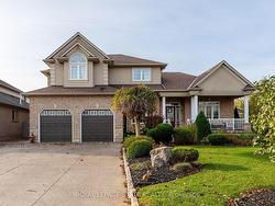 48 Tuscani Drive  Hamilton, ON L8E 5W4