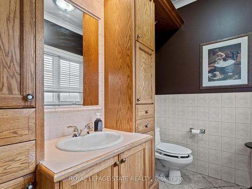 48 Tuscani Dr, Hamilton, ON - Indoor Photo Showing Bathroom