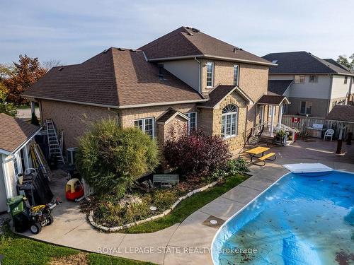 48 Tuscani Dr, Hamilton, ON - Outdoor With In Ground Pool