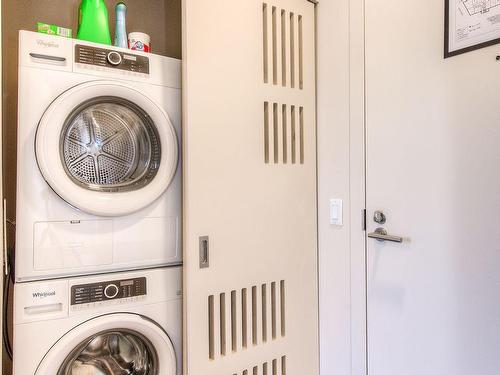 204-245 Downie St, Stratford, ON - Indoor Photo Showing Laundry Room