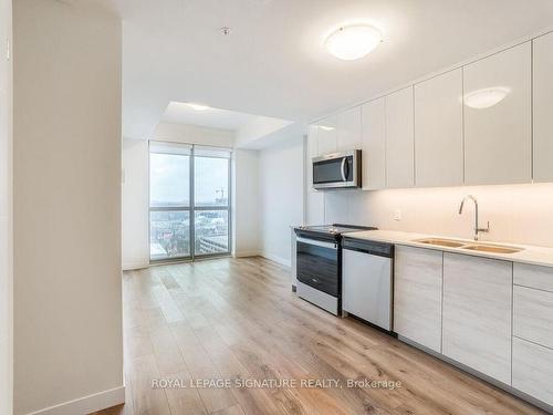 1101-60 Frederick St, Kitchener, ON - Indoor Photo Showing Kitchen With Double Sink