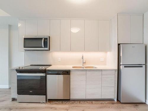 1101-60 Frederick St, Kitchener, ON - Indoor Photo Showing Kitchen With Double Sink