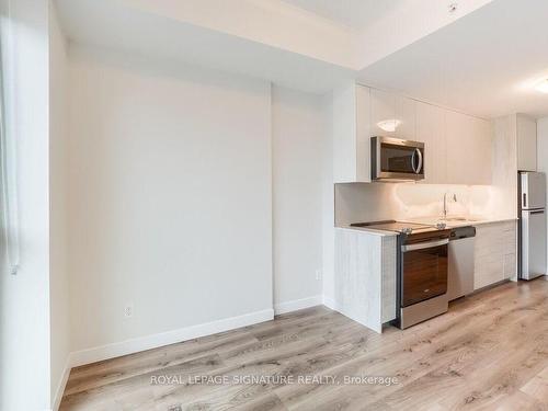 1101-60 Frederick St, Kitchener, ON - Indoor Photo Showing Kitchen