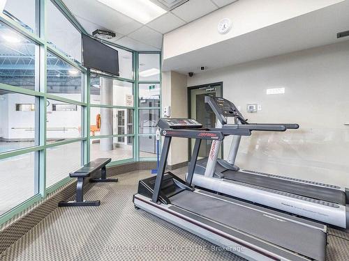 1117-4185 Shipp Drive, Mississauga, ON - Indoor Photo Showing Gym Room