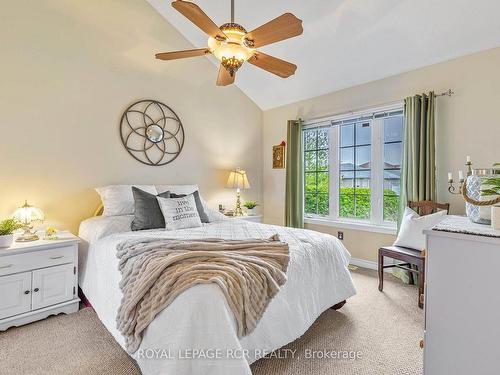 62 Springdale Dr, Kawartha Lakes, ON - Indoor Photo Showing Bedroom