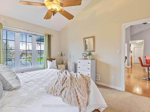 62 Springdale Dr, Kawartha Lakes, ON - Indoor Photo Showing Bedroom