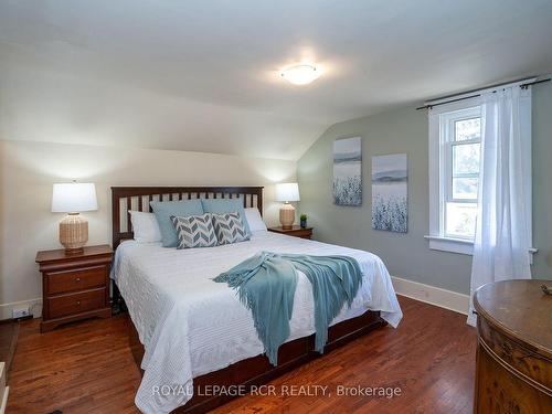 22 Mill St E, East Luther Grand Valley, ON - Indoor Photo Showing Bedroom