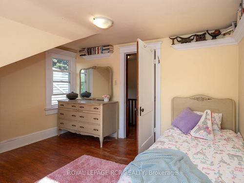 22 Mill St E, East Luther Grand Valley, ON - Indoor Photo Showing Bedroom