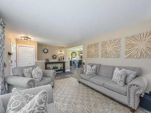 4987 Fourth Line, Erin, ON - Indoor Photo Showing Living Room