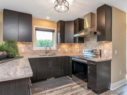 4987 Fourth Line, Erin, ON - Indoor Photo Showing Kitchen With Double Sink With Upgraded Kitchen