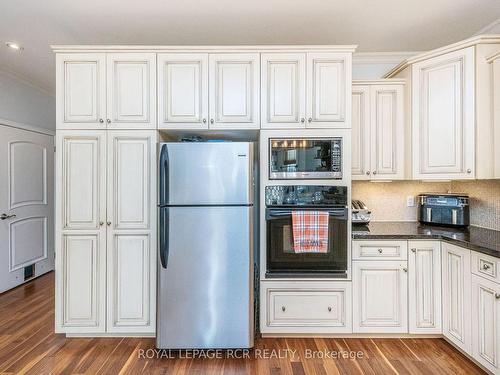 668 Cedar St, Shelburne, ON - Indoor Photo Showing Kitchen