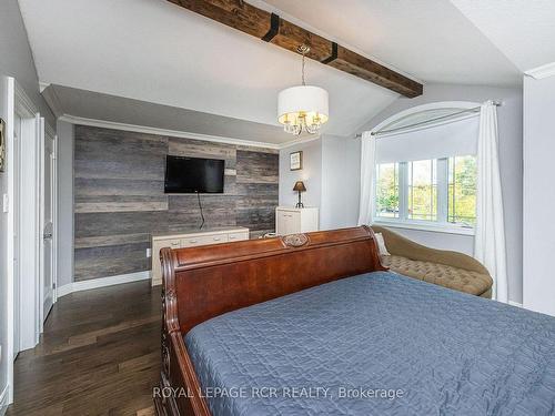 668 Cedar St, Shelburne, ON - Indoor Photo Showing Bedroom