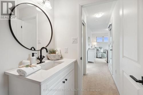 602 - 1148 Dragonfly Avenue, Pickering, ON - Indoor Photo Showing Bathroom