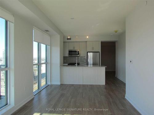 1902-4085 Parkside Village Dr, Mississauga, ON - Indoor Photo Showing Kitchen