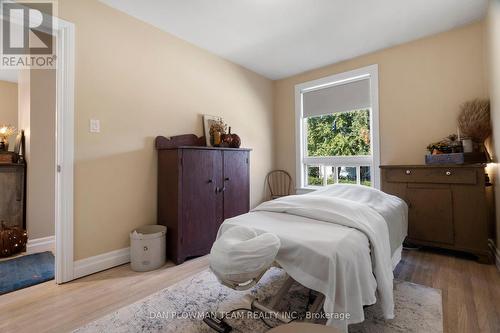 24 Belleview Drive, Orangeville, ON - Indoor Photo Showing Bedroom