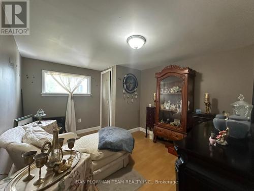 2 Driftwood Crescent, Kawartha Lakes, ON - Indoor Photo Showing Bedroom