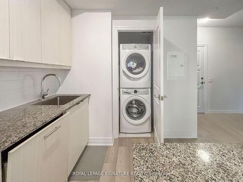 3403-36 Elm Dr, Mississauga, ON - Indoor Photo Showing Laundry Room