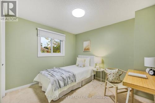 416 Sunnidale Road, Barrie, ON - Indoor Photo Showing Bedroom