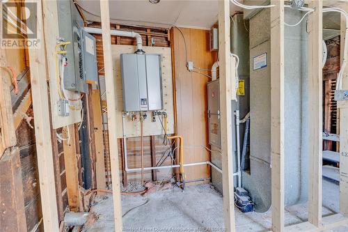 371 Wellington, Windsor, ON - Indoor Photo Showing Basement