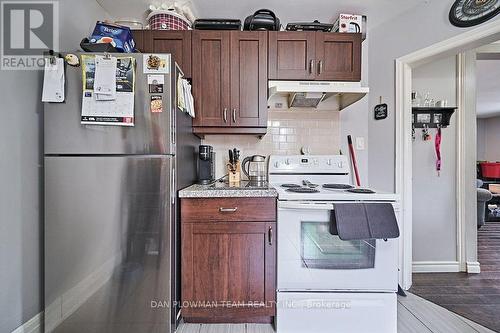 191 Simcoe Street S, Oshawa, ON - Indoor Photo Showing Kitchen