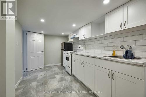 191 Simcoe Street S, Oshawa, ON - Indoor Photo Showing Kitchen