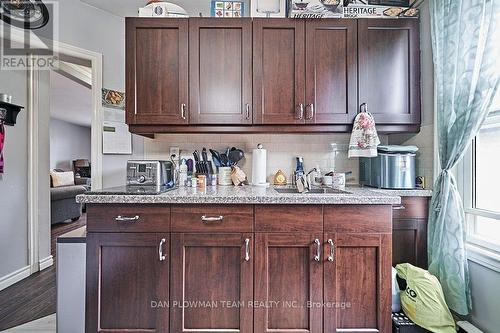 191 Simcoe Street S, Oshawa, ON - Indoor Photo Showing Kitchen