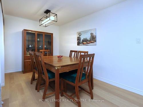 131-3040 Constitution Blvd, Mississauga, ON - Indoor Photo Showing Dining Room