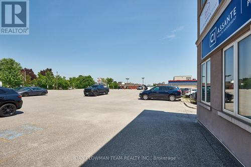 360 King Street W, Oshawa, ON 