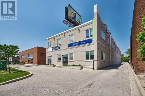 360 King Street W, Oshawa, ON 