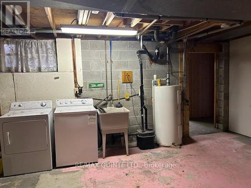 362 Grills Road, Quinte West, ON - Indoor Photo Showing Laundry Room