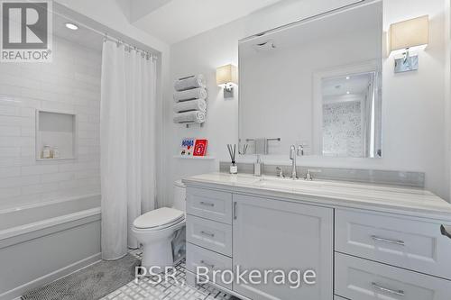 39B Oriole Road, Toronto, ON - Indoor Photo Showing Bathroom