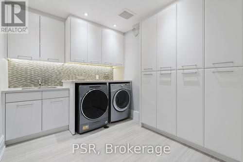 39B Oriole Road, Toronto, ON - Indoor Photo Showing Laundry Room