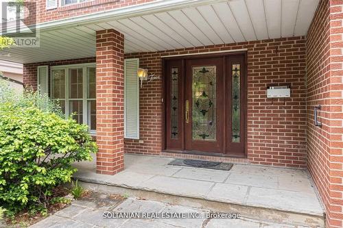 4 Chipstead Road, Toronto, ON - Outdoor