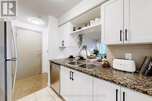 515 - 60 Town Centre Court, Toronto, ON - Indoor Photo Showing Kitchen With Double Sink With Upgraded Kitchen