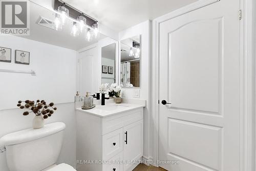 515 - 60 Town Centre Court, Toronto, ON - Indoor Photo Showing Bathroom