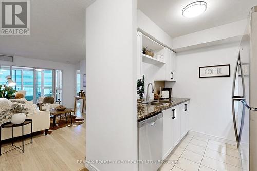 515 - 60 Town Centre Court, Toronto, ON - Indoor Photo Showing Kitchen With Double Sink