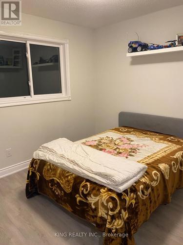 363 Church Street, Richmond Hill, ON - Indoor Photo Showing Bedroom