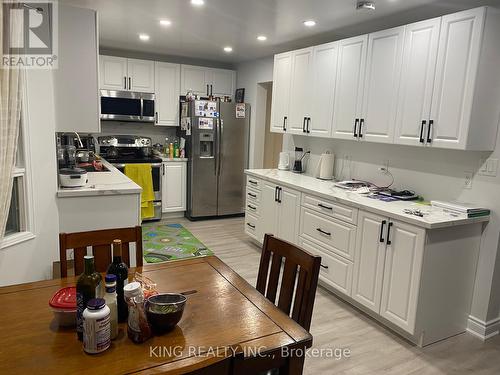 363 Church Street, Richmond Hill, ON - Indoor Photo Showing Kitchen