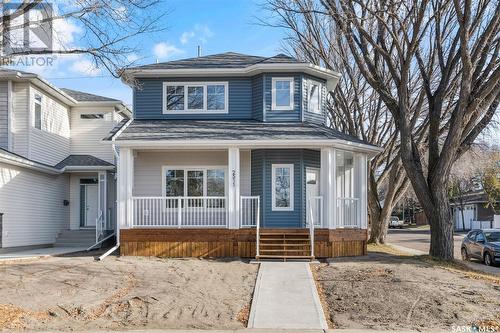 2511 Woodward Avenue, Saskatoon, SK - Outdoor With Deck Patio Veranda With Facade