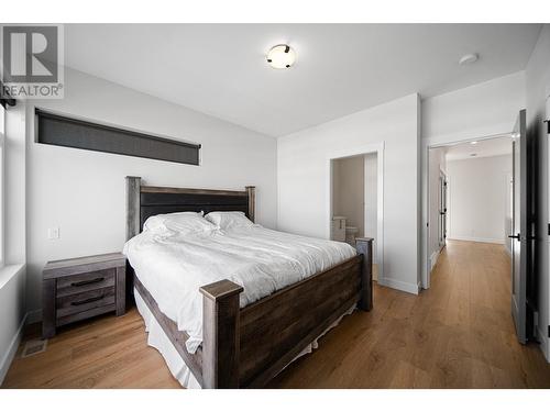 1901 Qu'Appelle Boulevard Unit# 102, Kamloops, BC - Indoor Photo Showing Bedroom