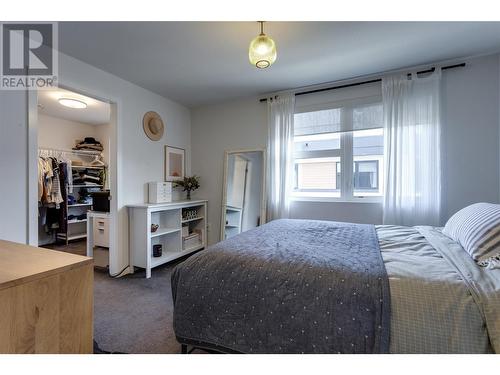 1515 Highland Drive N Unit# 4, Kelowna, BC - Indoor Photo Showing Bedroom