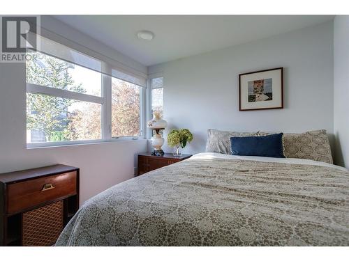 1515 Highland Drive N Unit# 4, Kelowna, BC - Indoor Photo Showing Bedroom