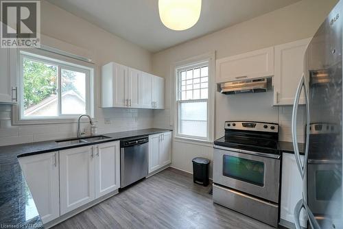 495 George Street, Woodstock, ON - Indoor Photo Showing Kitchen With Double Sink