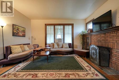 495 George Street, Woodstock, ON - Indoor Photo Showing Living Room With Fireplace