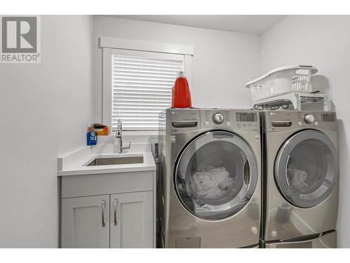 2929 Vista Ridge Drive, Prince George, BC - Indoor Photo Showing Laundry Room