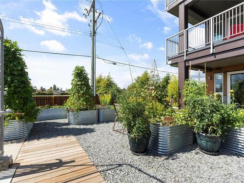 404-2319 Brethour Ave, Sidney, BC - Outdoor With Exterior